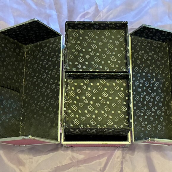 Large Metallic Pink Caboodles - Picture 5 of 5